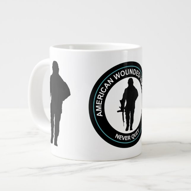 MUG DE CAFÉ AMÉRICAIN BLESSÉ (Devant gauche)