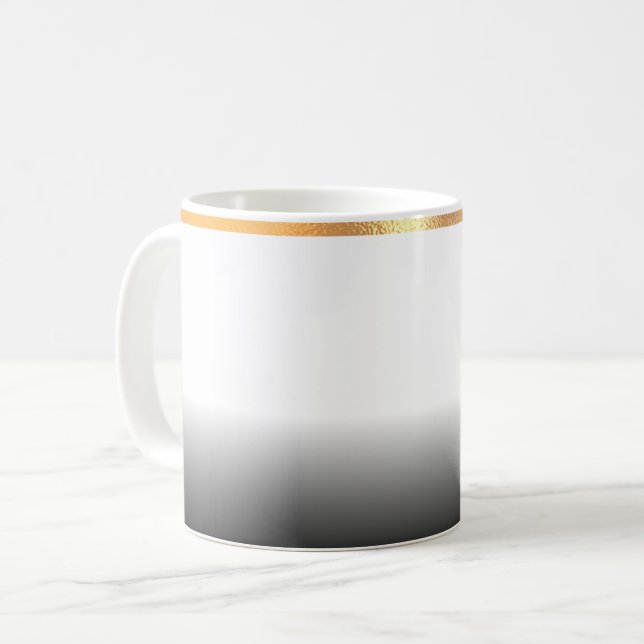 Mug de café grise et dorée (Devant gauche)