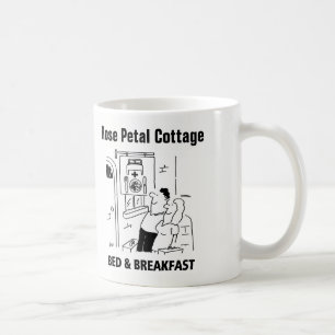Mug de dessin animé de la maison d'hôtes