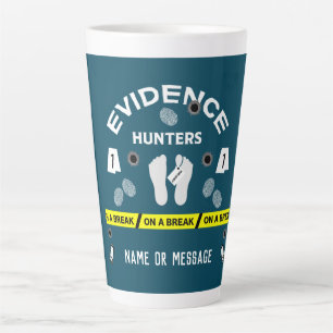 Mug de l'enquêteur criminalistique