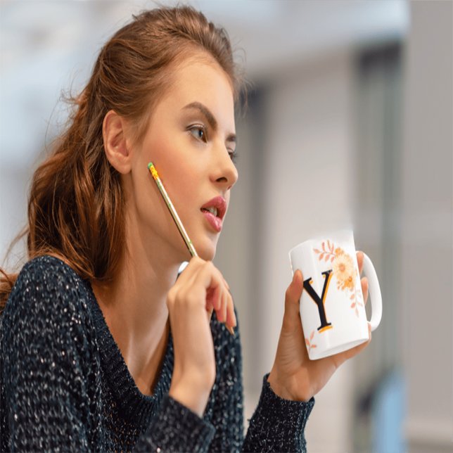 Mug de monogramme floral - Élégante lettre Y writ  (Créateur téléchargé)