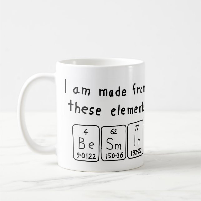 Mug de nom de table périodique Besmir (Gauche)