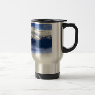 Mug De Voyage Pic de Pikes avec neige fraîche et nuages