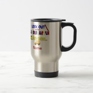 Mug De Voyage Regardez le jardin d'enfants ici sort… Nommez