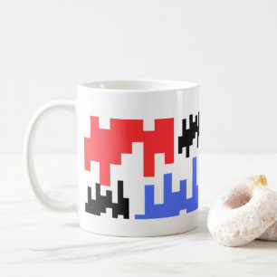 Mug décoratif pixels rouge et bleu.