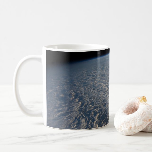 Mug Des Nuages Stratocumulus Surplombent L'Océan Pacif (Avec donut)