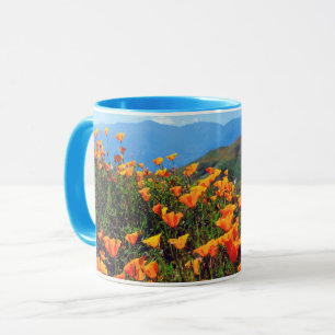 Mug Des pavots de Californie recouvrent une colline