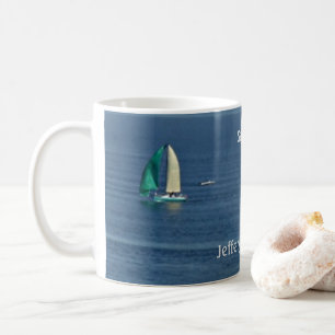 Mug Des voiliers colorés naviguent sur l'océan