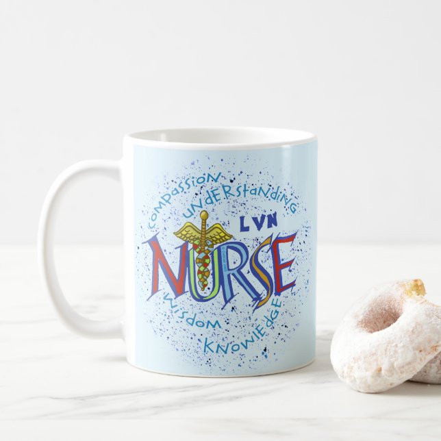 Mug Devise d'infirmière LVN (Avec donut)