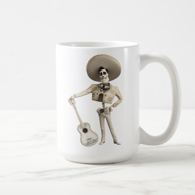Mug Disney Pixar Coco | Ernesto | Tenir une guitare (Droite)