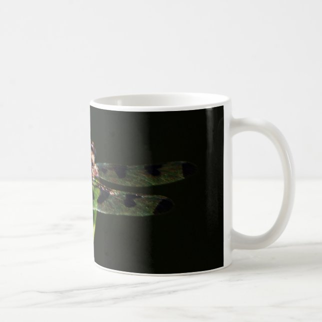 Mug Dragonfly bleu et noir sur gazon vert et rouge (Droite)