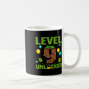 Mug Drôle 9e anniversaire garçon joueur niveau 9 déblo