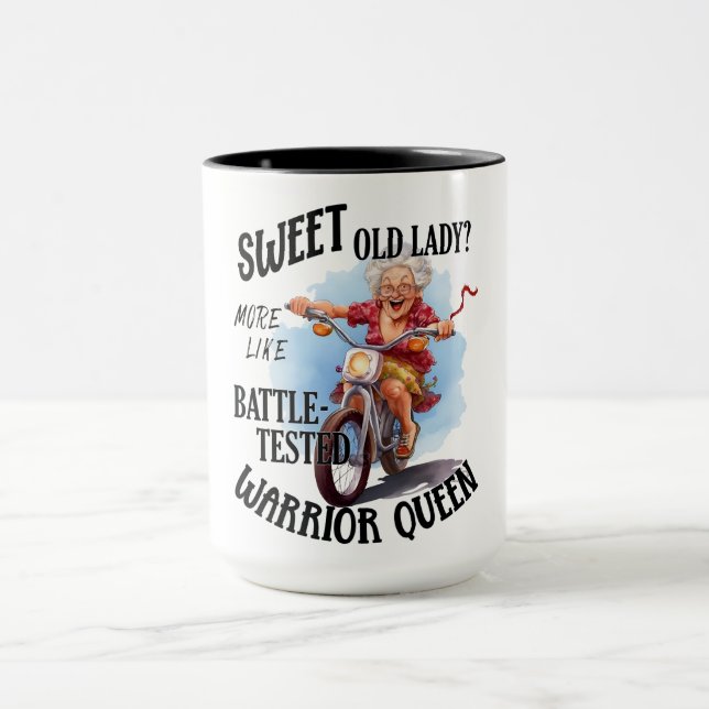 Mug Drôle Douce Vielle Dame Guerrier Reine (Centre)