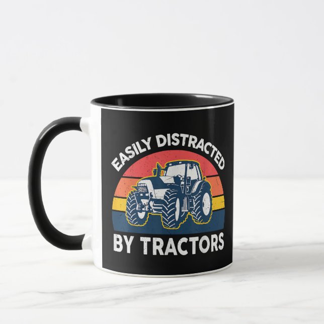Mug Drôle Facilement Distrait Par Tracteurs-Chemises F (Gauche)