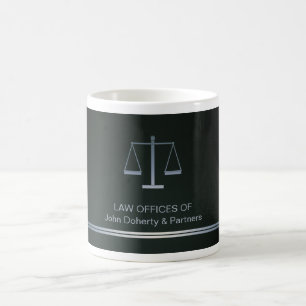 Mug Échelles personnalisées de cabinet juridique de la