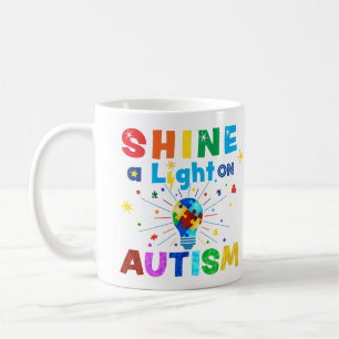 Mug ÉCLAIREZ une lumière sur AUTISM