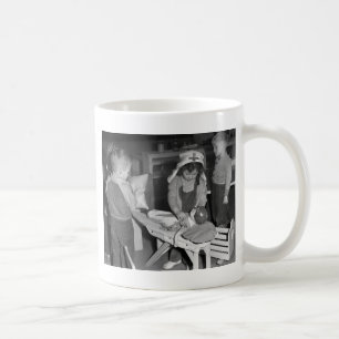 Mug École d'infirmières : les années 1940
