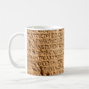 Mug écriture grecque ancienne ciselée sur pierre