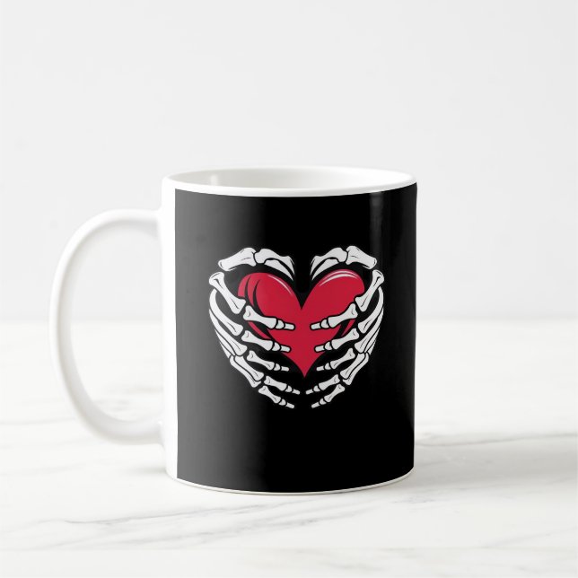 Mug Ed Heart Dans Les Mains Squelettiques Classique (Gauche)