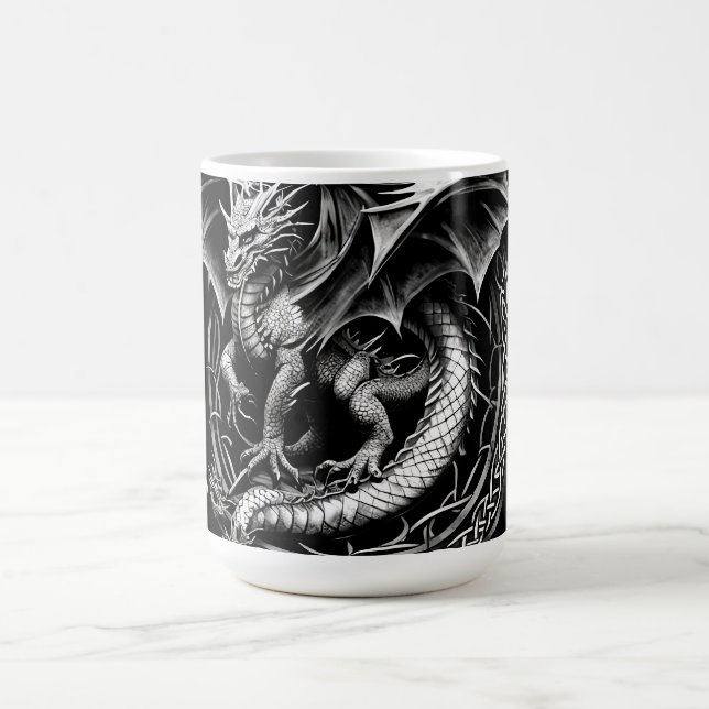 Mug Elégance du dragon celtique : Tatt Abstrait noir e (Centre)