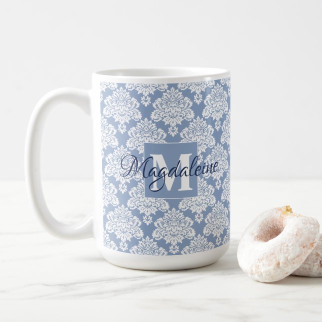 Mug Élégant Dusty Blue Damask Lace Monogramme et nom (Avec donut)