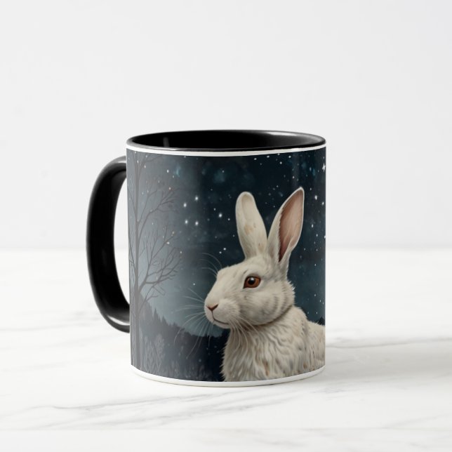Mug Elégant lapin blanc Noël forêt enneigée (Devant gauche)