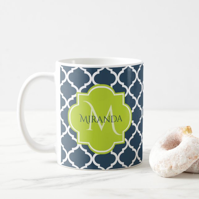 Mug Élégant Monogram Marine Green Quatrefoil et nom (Avec donut)