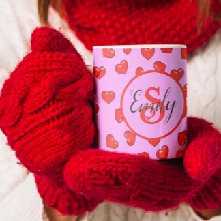 Mug Élégant motif de coeur rouge sur monogramme violet
