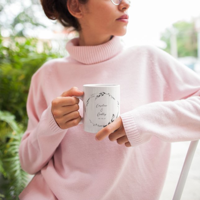 Mug Elégant noir blanc Mariage de couronne Floral sur  (Créateur téléchargé)