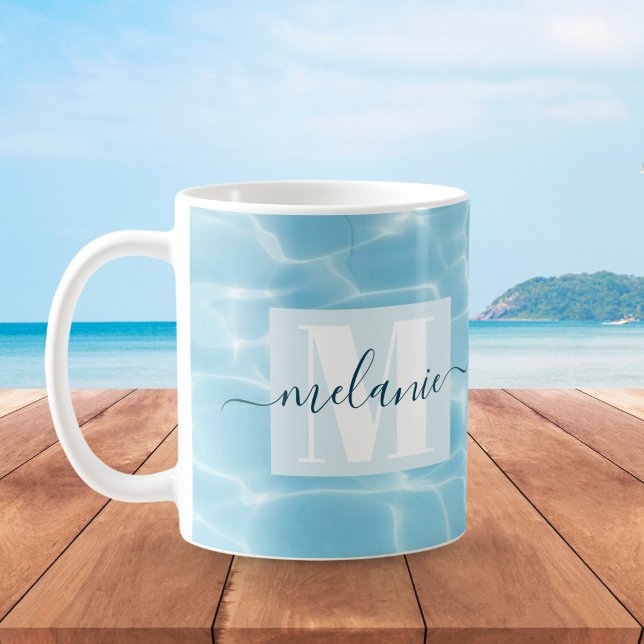 Mug Élégant script de monogramme de natation bleu (Créateur téléchargé)