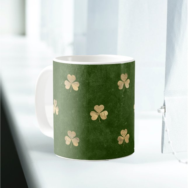 Mug Élégant Shamrock d'or vert (Créateur téléchargé)