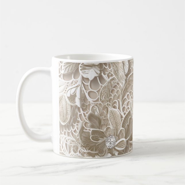 Mug Elégante dentelle beige avec diamant (Gauche)