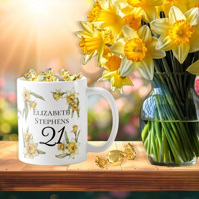 Mug Élégante jonquille jaune Floral 21e anniversaire (Elegant Yellow Daffodils Floral "21" 21st Birthday Keepsake Coffee Mug)