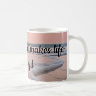 Mug Elle rend la vie belle