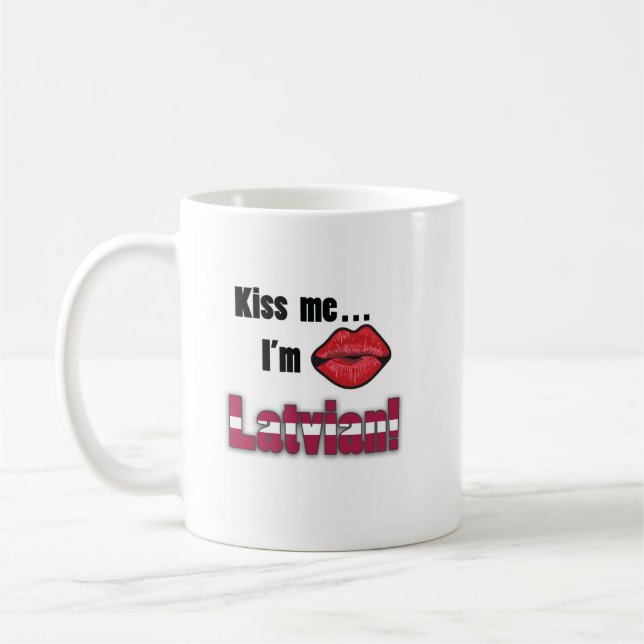 Mug Embrassez-moi que je suis letton (Gauche)