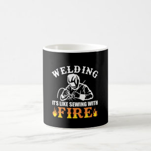 Mug En le soudant aimez coudre avec la soudure du feu