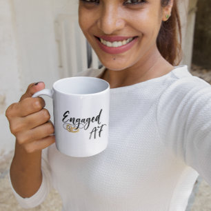 Mug Engagé AF amusant Mariage or Anneaux manuscrits