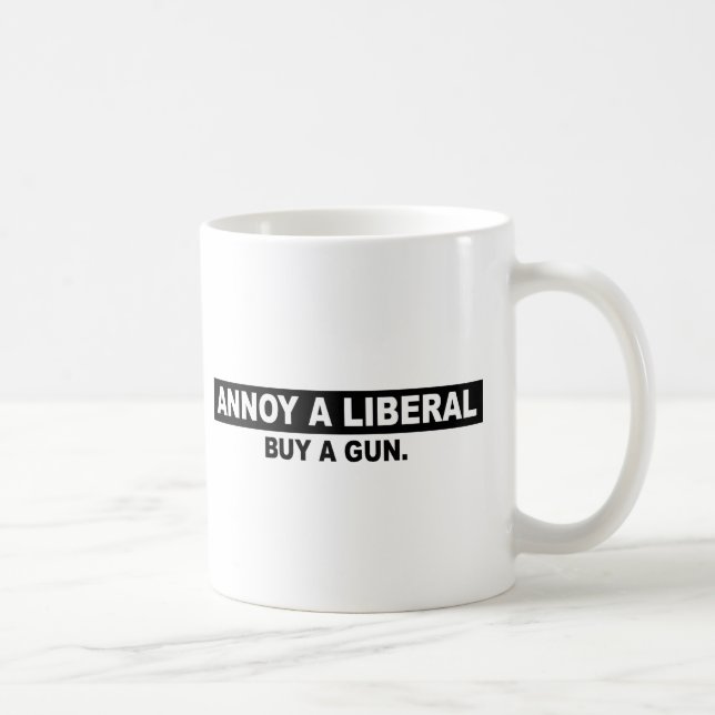 MUG ENNUYEZ UN ACHAT LIBÉRAL UNE ARME À FEU (Droite)