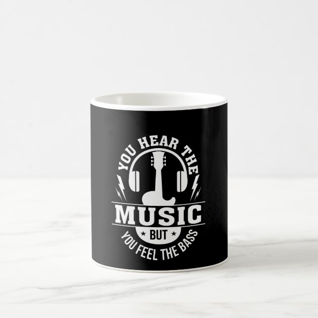 Mug Entendez le joueur de guitare basse bas de (Centre)