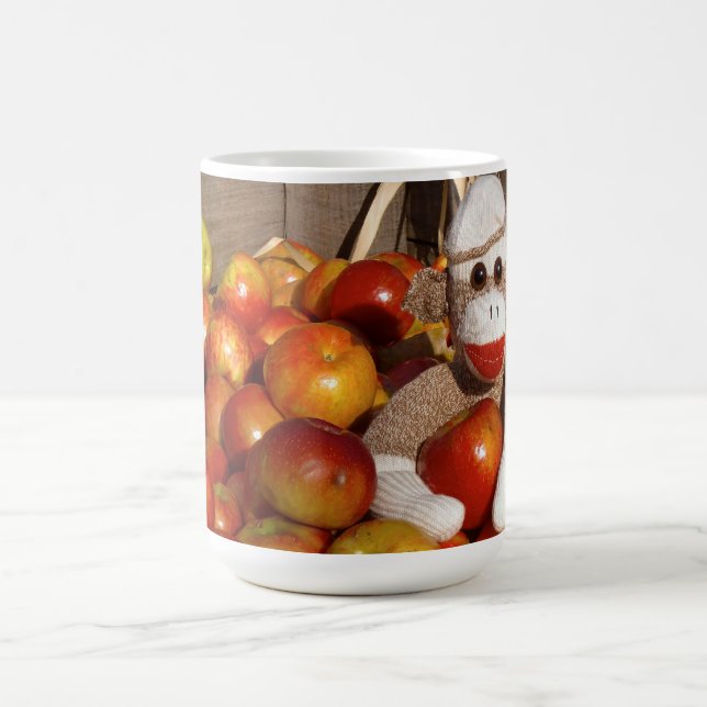 Mug Ernie que le singe Apple de chaussette attaquent (Centre)