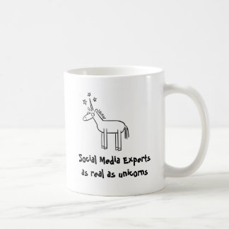Mug Experts en matière sociaux de médias