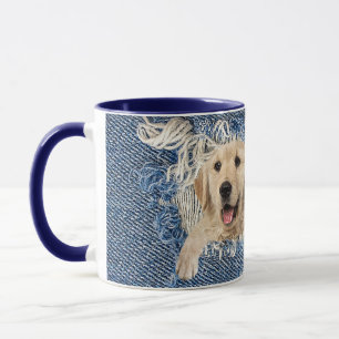 Mug Extrait d'or dans trou de denim bleu effilé