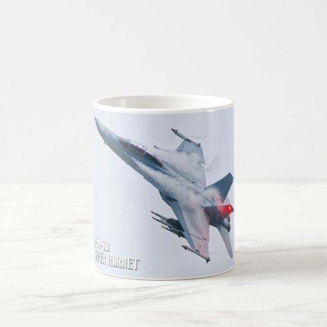 MUG F/A-18 SUPER HORNET (Centre)