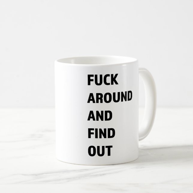 Mug F autour et découvrez la boue blanche (Devant droit)