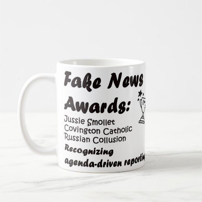 Mug Fake News Awards (Gauche)