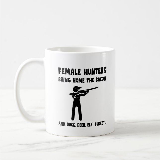 Mug Female Hunters Bring Home the Bacon (Gauche)