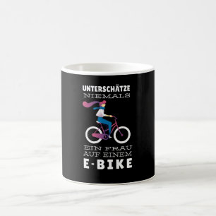 Mug Femme en vélo électronique
