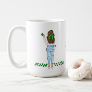 Mug Femme irlandaise avec quatre feuilles de fermeture
