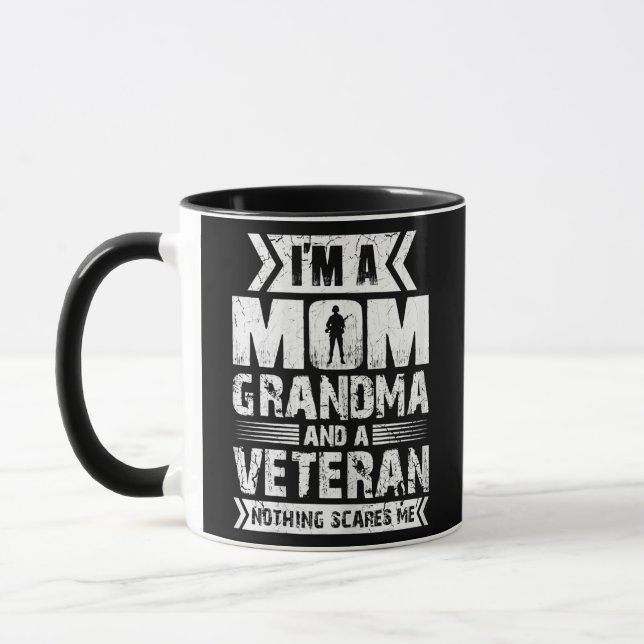 Mug Femmes Je suis une maman grand-mère et un vétéran  (Gauche)