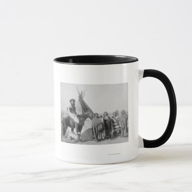 Mug Femmes Lakota avec bébés et homme à cheval (Droite)